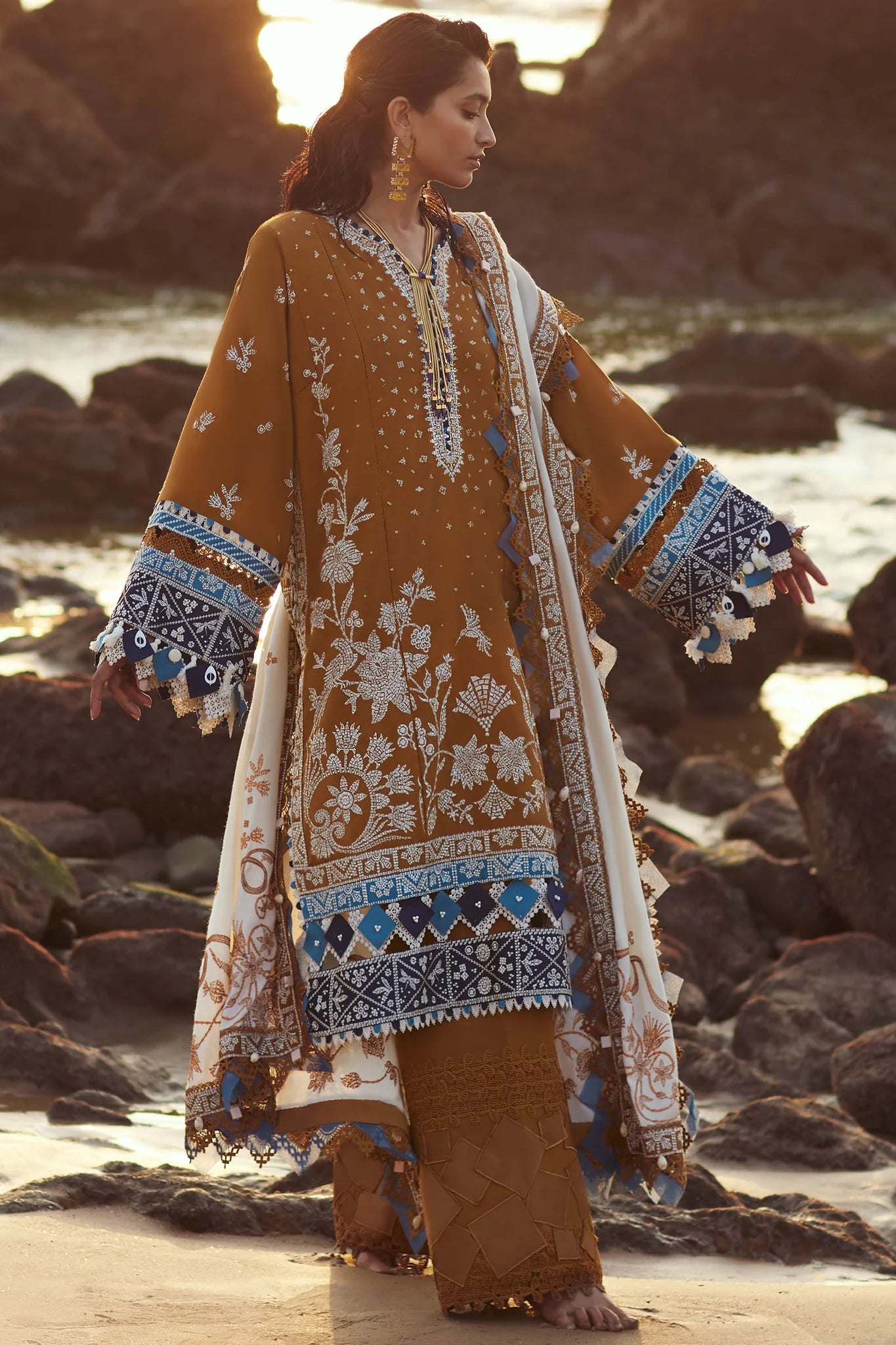 Elan Unstitched 3 Piece Embroidered Khaddar Suit EL23UW EW23-04 Mirzeta - Winter Collection