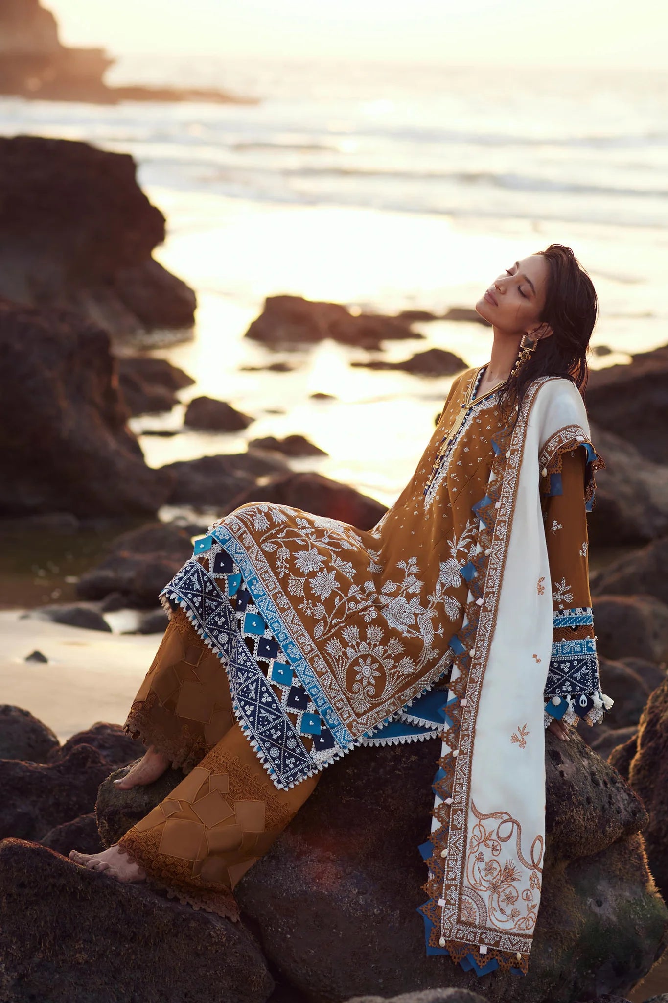 Elan Unstitched 3 Piece Embroidered Khaddar Suit EL23UW EW23-04 Mirzeta - Winter Collection