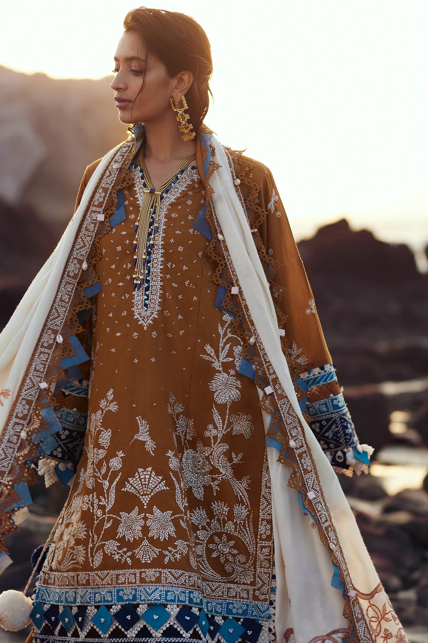 Elan Unstitched 3 Piece Embroidered Khaddar Suit EL23UW EW23-04 Mirzeta - Winter Collection