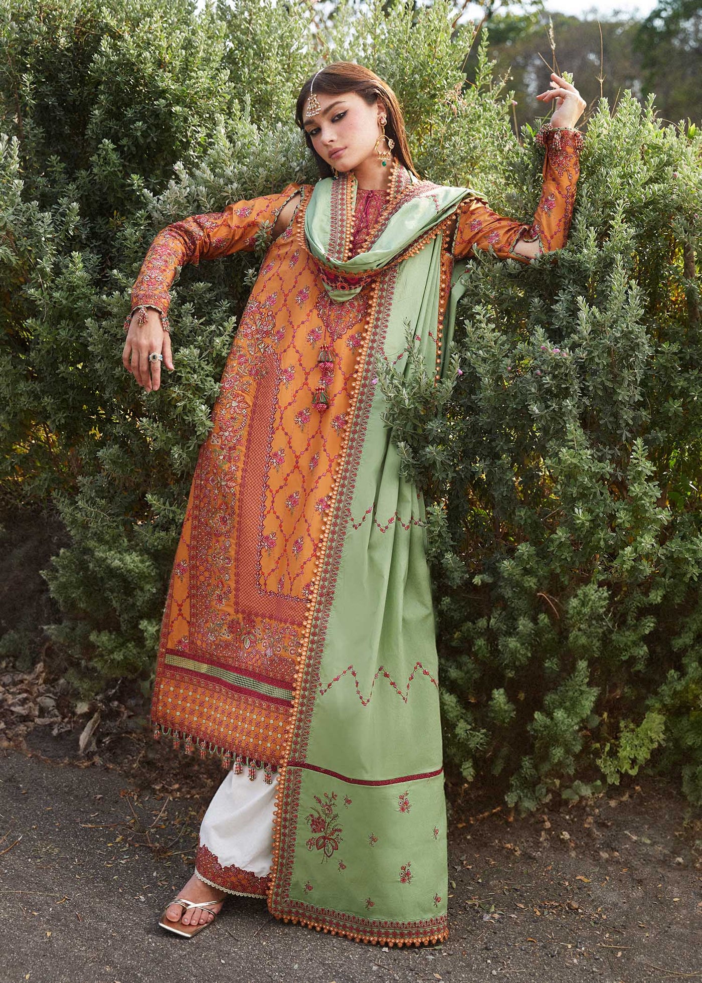 Hussain Rehar Stitched 3 Piece Embroidered Lawn Suit HRR24EL AMIRA - Luxury Collection