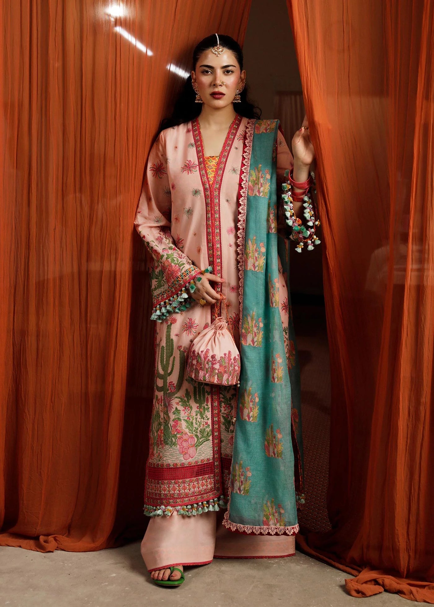 Hussain Rehar Unstitched 3 Piece Embroidered Lawn Suit - Pembe - Spring / Summer Collection D & M COLLECTION AND NIZAMI JEWELRY