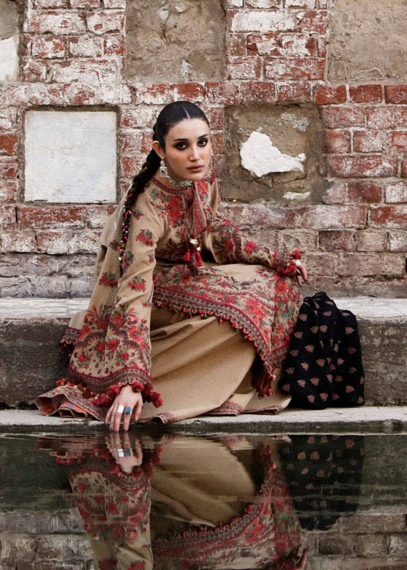 Hussain Rehar Unstitched 3 Piece Embroidered Karandi Suit HR23EKW - Sahara - Winter Collection