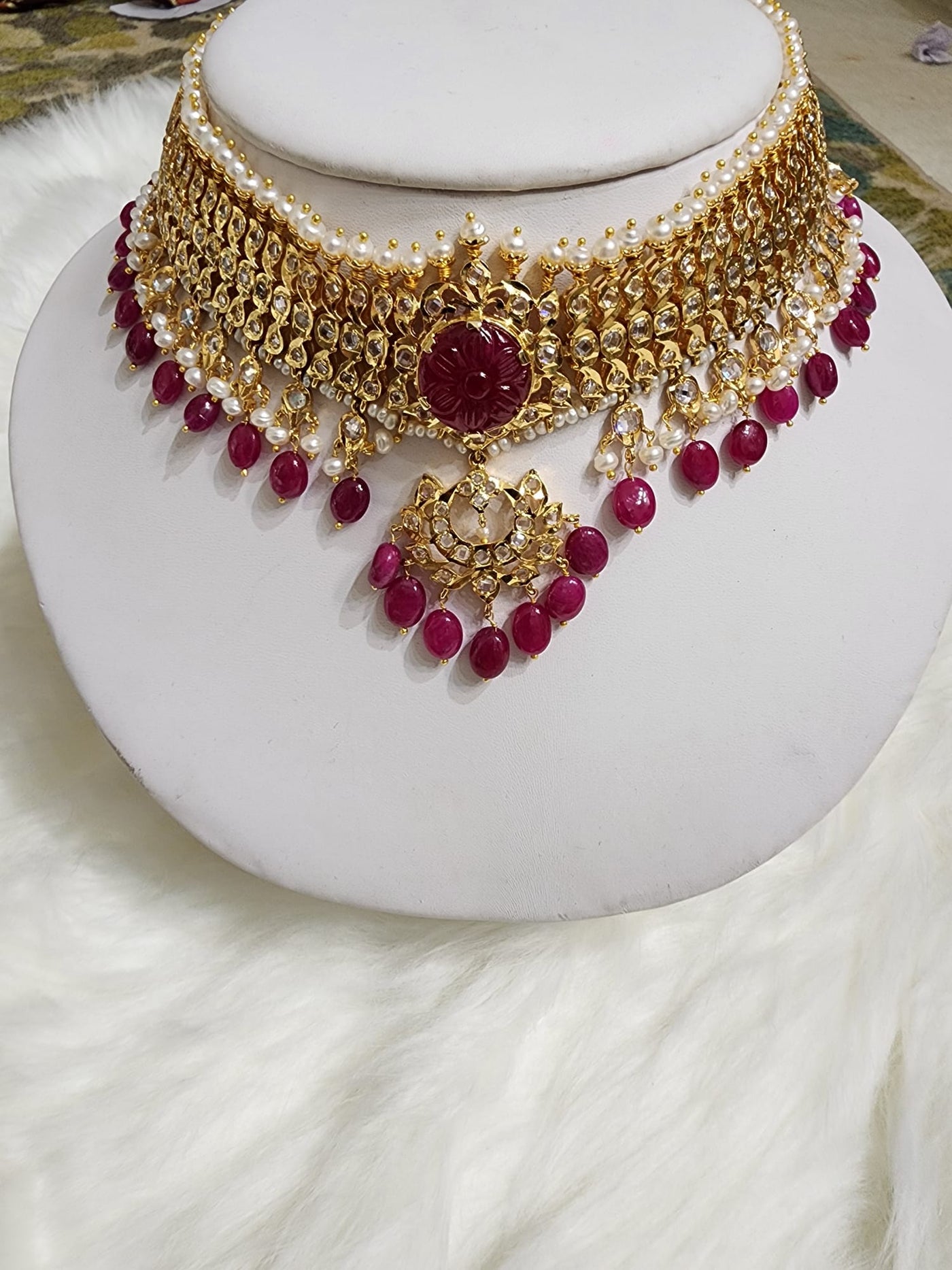 Made on 6 Carat Gold, Real Ruby and Polki S-38 D & M COLLECTION AND NIZAMI JEWELRY