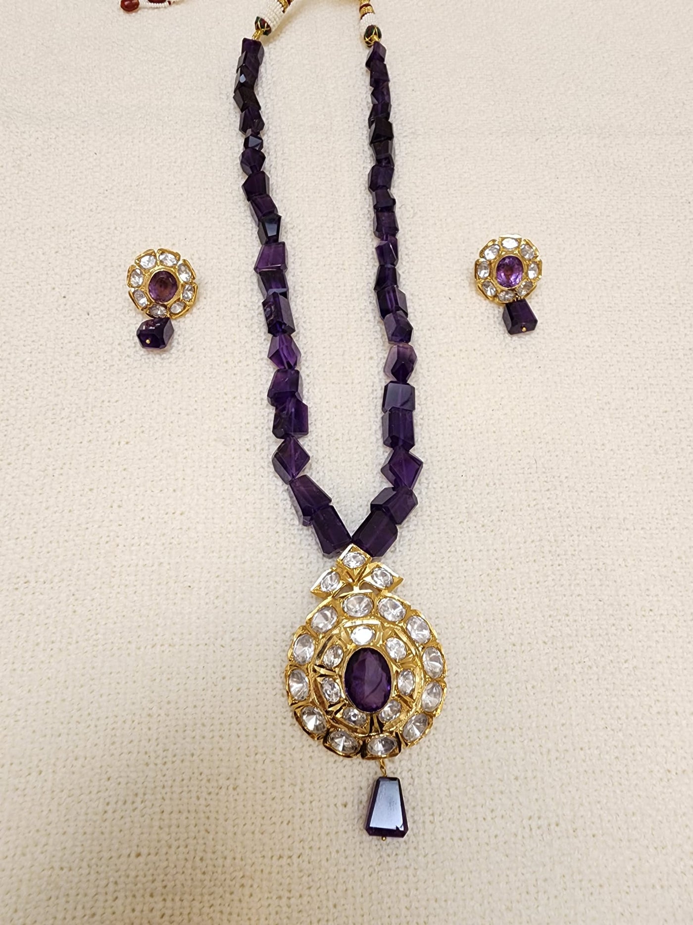 Made on 6 Carat Gold Real Amethyst and Mozinite Stone S-69