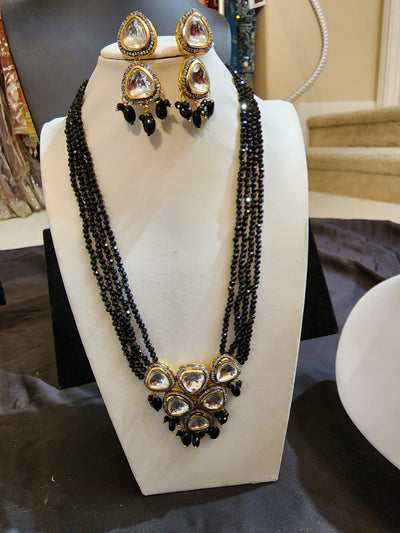 Made on Pachi Kundan Black Onyx Beads S-58