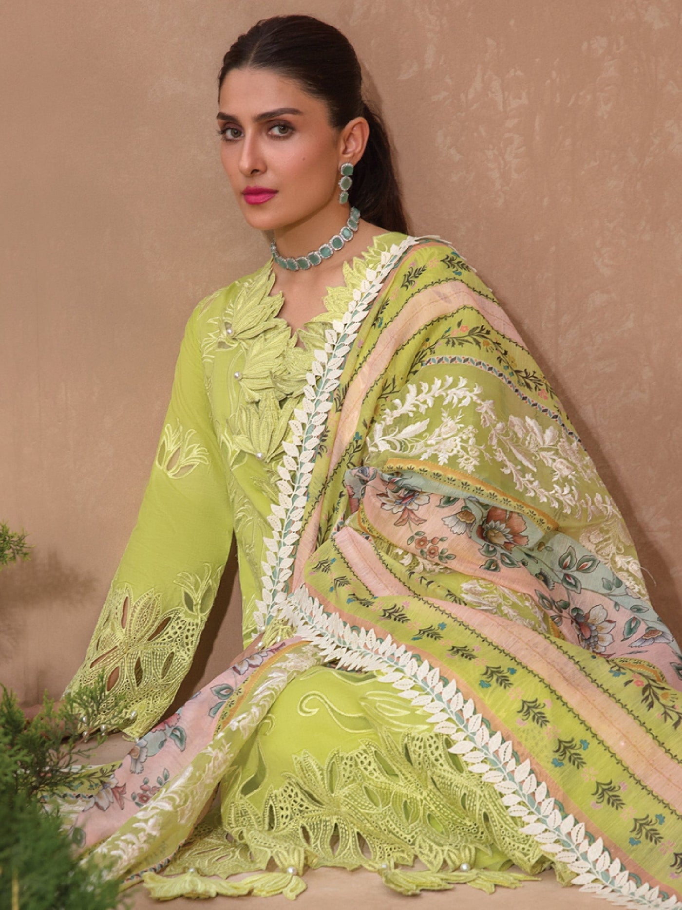 Rang Rasiya Premium Unstitched 3 Piece Embroidered Lawn Suit D-05 LIME - Luxury Summer Collection D & M COLLECTION AND NIZAMI JEWELRY