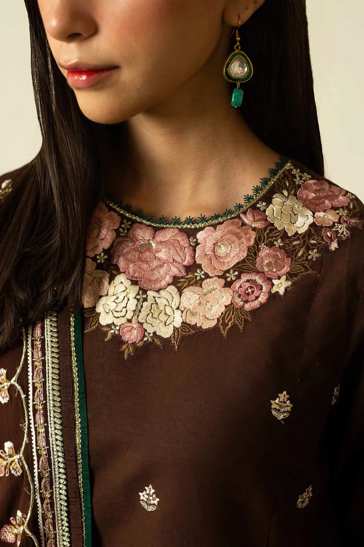 Zara Shahjahan Stitched 3 Piece Embroidered Suit ZEL23-V2-D4 - Summer Collection D & M COLLECTION AND NIZAMI JEWELRY