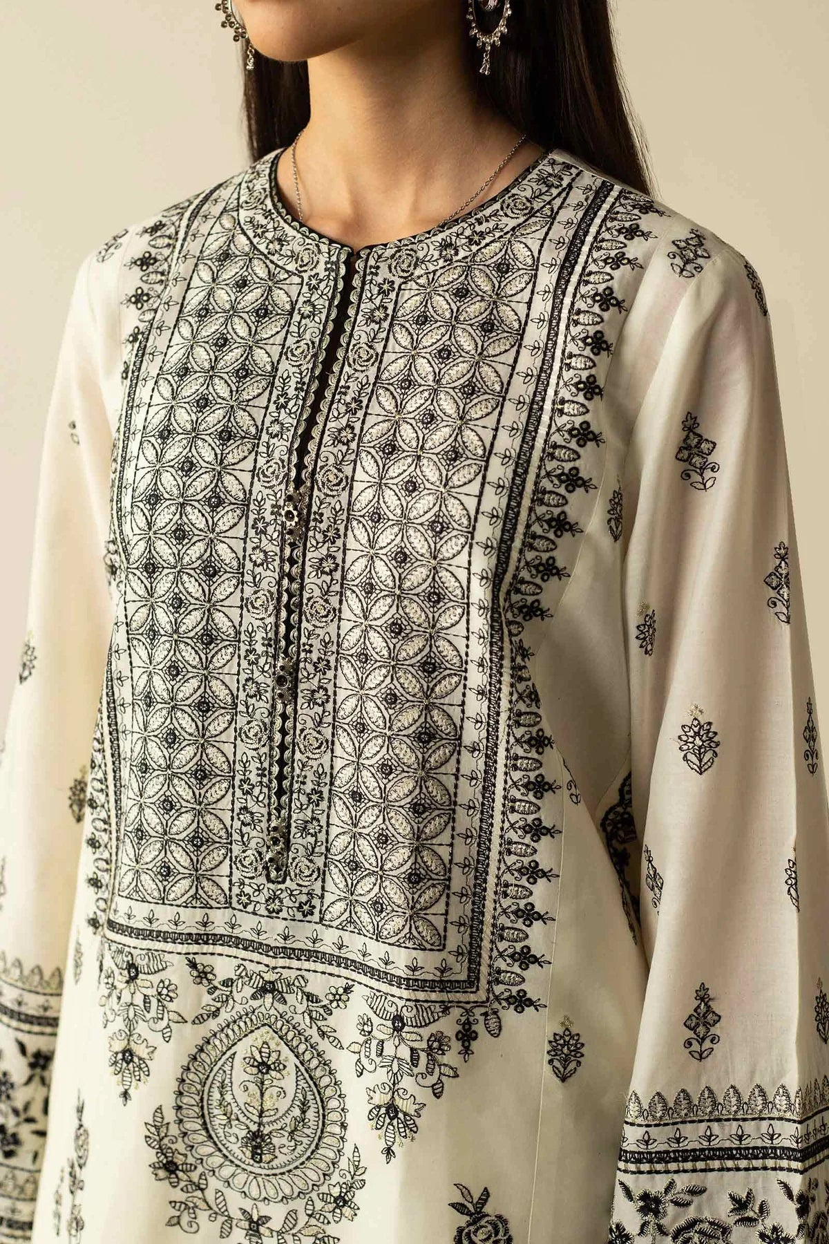 Zara Shahjahan Unstitched 3 Piece Embroidered Suit ZEL23-V2-D5 - Summer Collection D & M COLLECTION AND NIZAMI JEWELRY