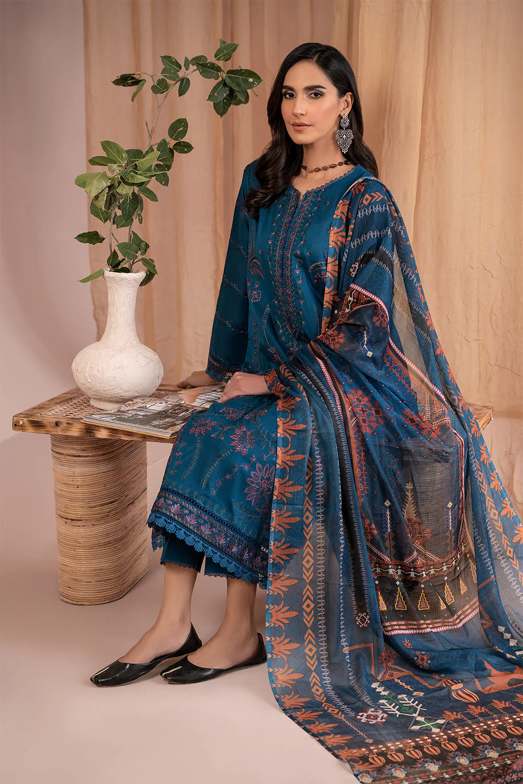 Zarif Unstitched 3 Piece Embroidered Lawn Suit ZEA-04 KIARA - Eid Collection D & M COLLECTION AND NIZAMI JEWELRY