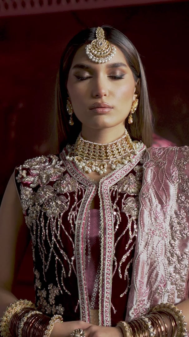 Niloufer-By-Mushq-Unstitched-3-Piece-Embroidered-Velvet-Suit-MQ23N-MV23-04-Golnar-Luxury-Collection